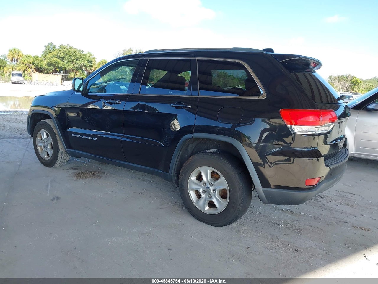 2015 JEEP GRAND CHEROKEE LAREDO · 3/11