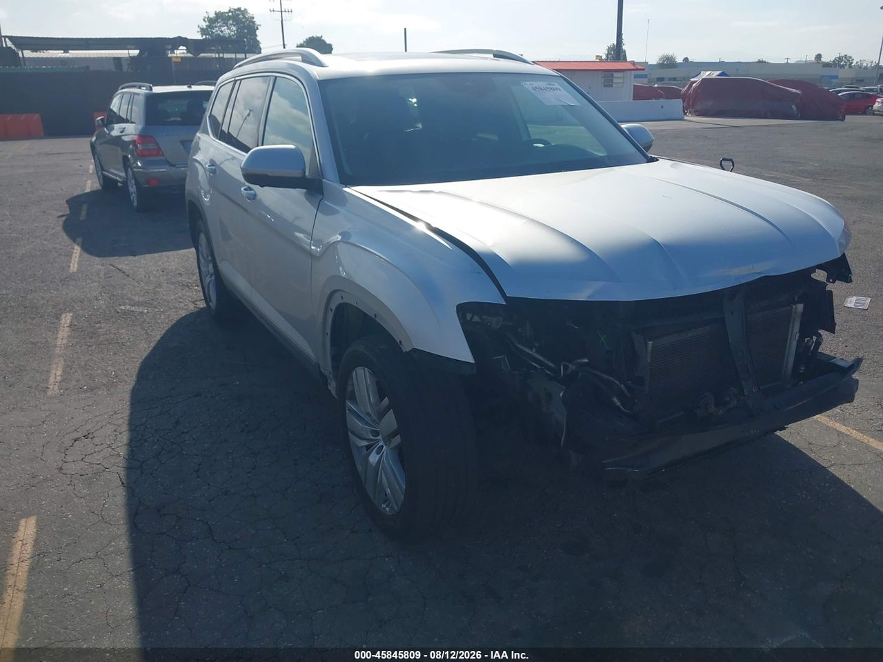 1V2NR2CA7JC****** · 2018 VOLKSWAGEN ATLAS 3.6L V6 SEL PREMIUM