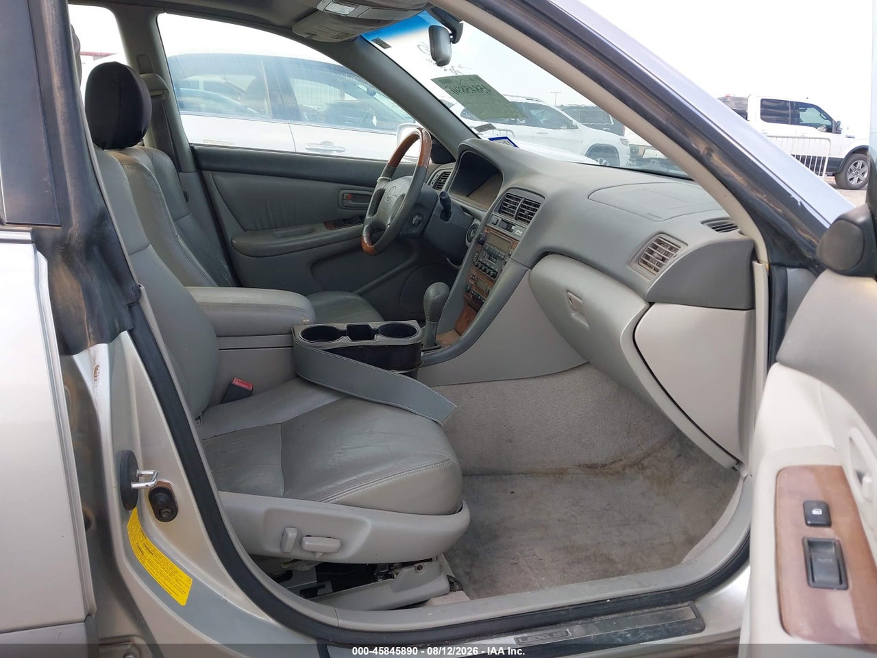 2001 LEXUS ES 300   · 5/11