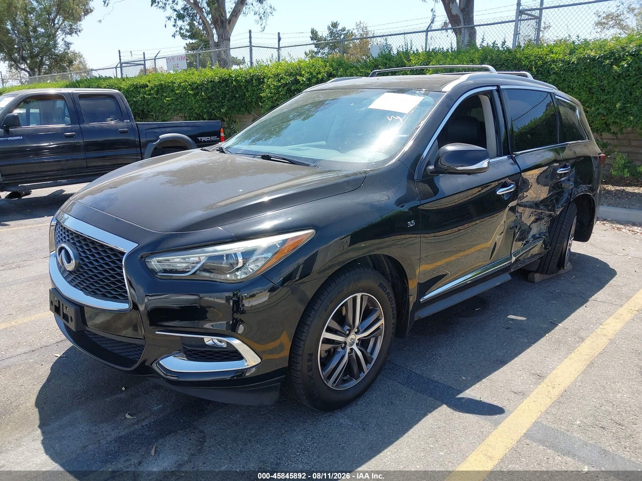 2019 INFINITI QX60 LUXE · 2/11