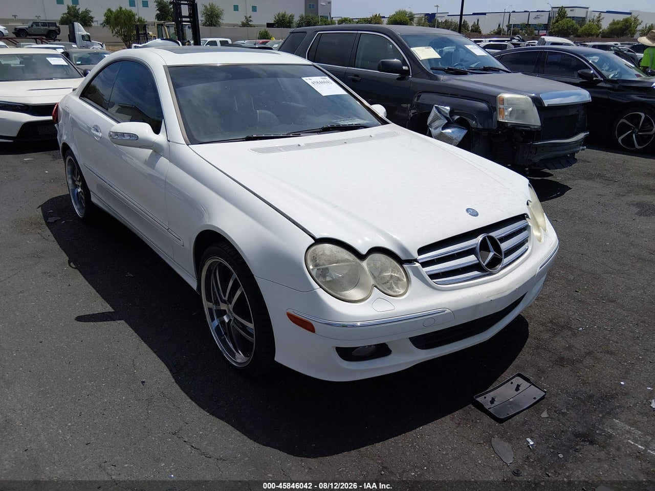 WDBTJ56JX6F****** · 2006 MERCEDES-BENZ CLK 350