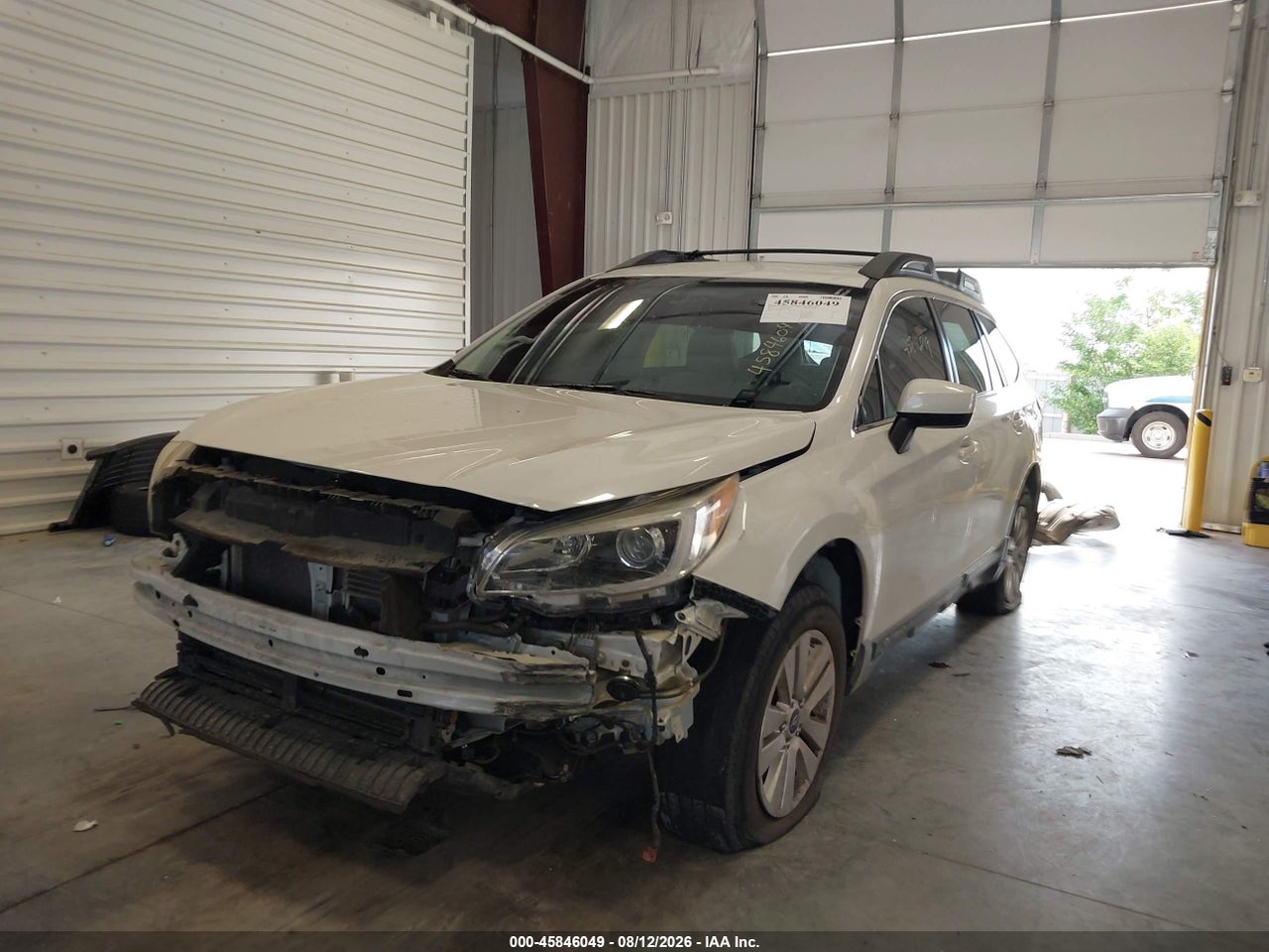 2017 SUBARU OUTBACK 2.5I PREMIUM · 2/11
