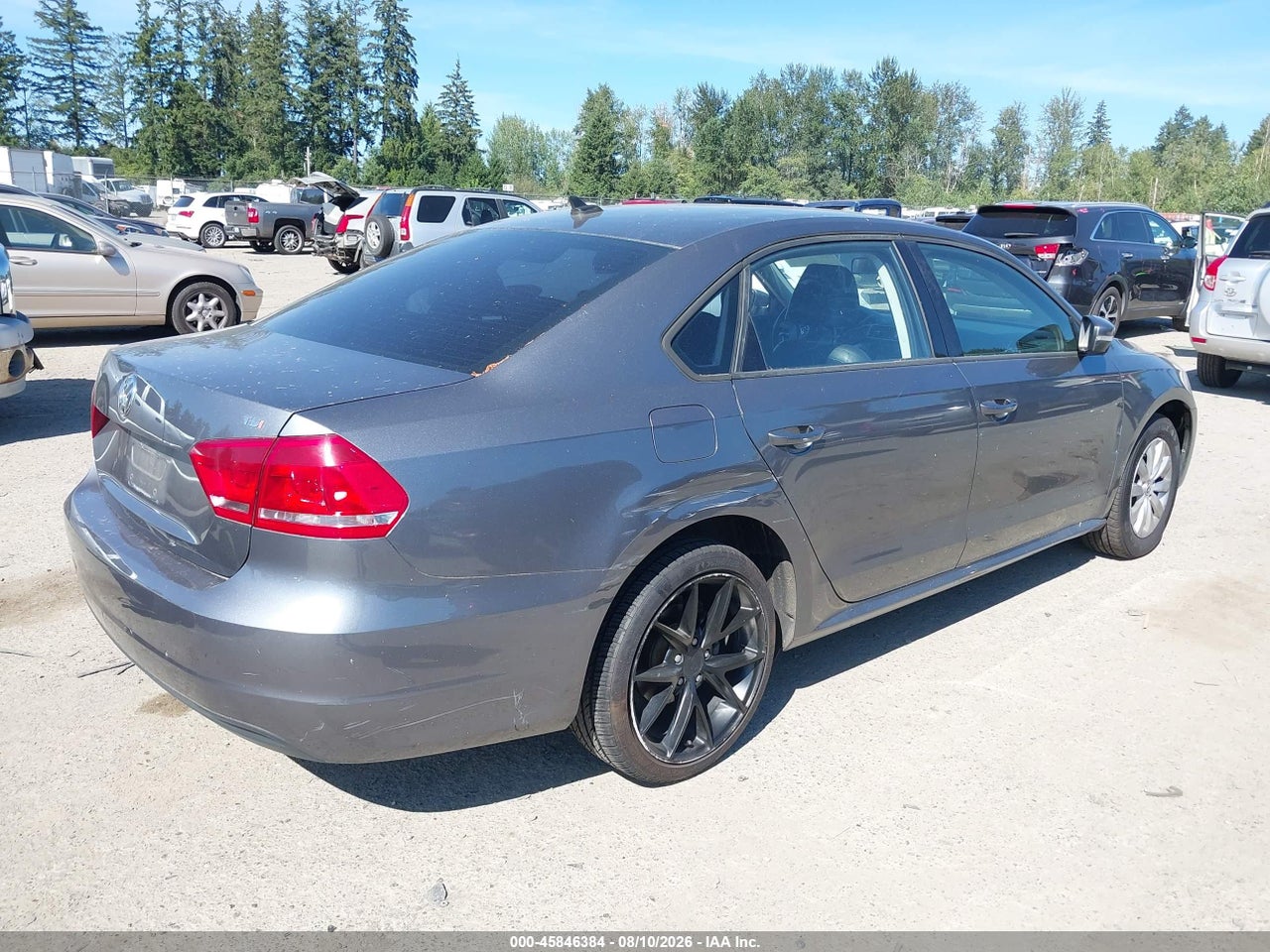 2014 VOLKSWAGEN PASSAT 1.8T WOLFSBURG EDITION · 4/11