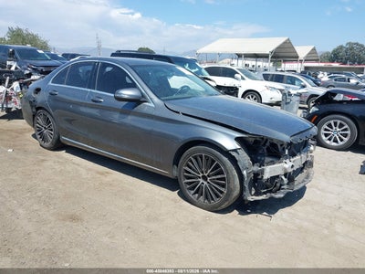 55SWF8DB5KU****** · 2019 MERCEDES-BENZ C 300