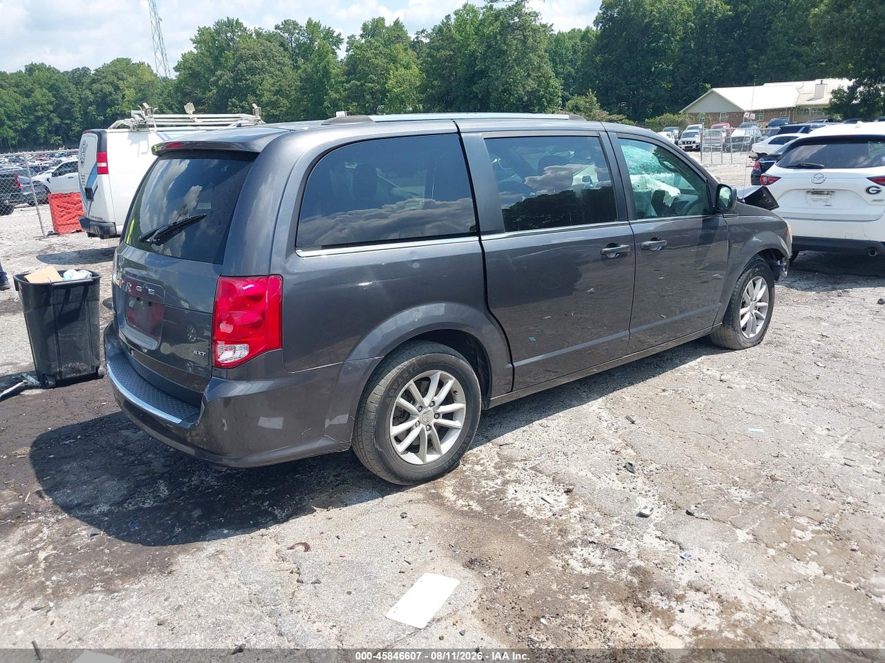 2020 DODGE GRAND CARAVAN SXT · 4/11