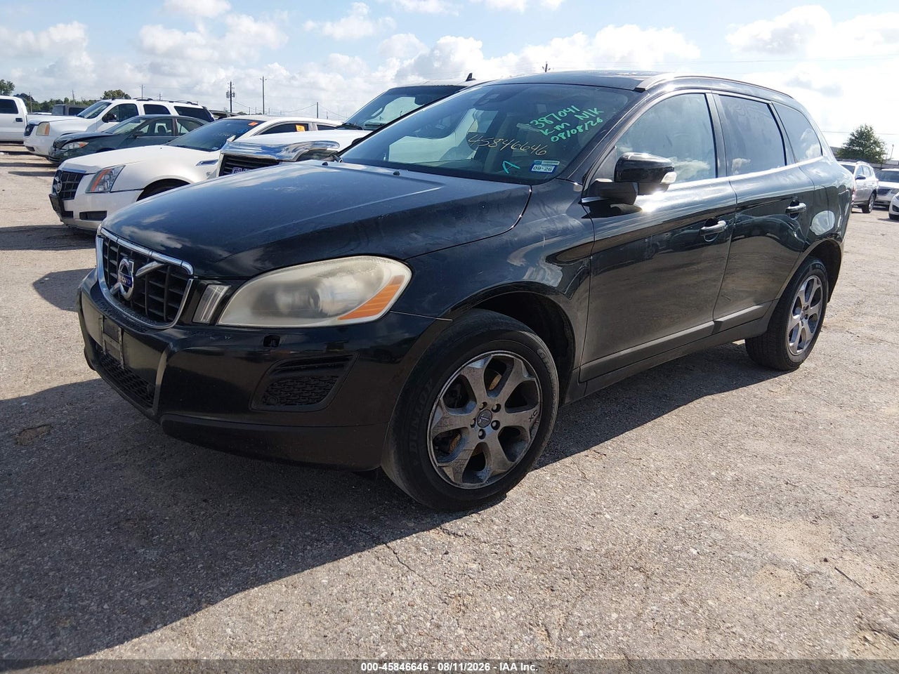 2013 VOLVO XC60 3.2 PLATINUM · 2/11