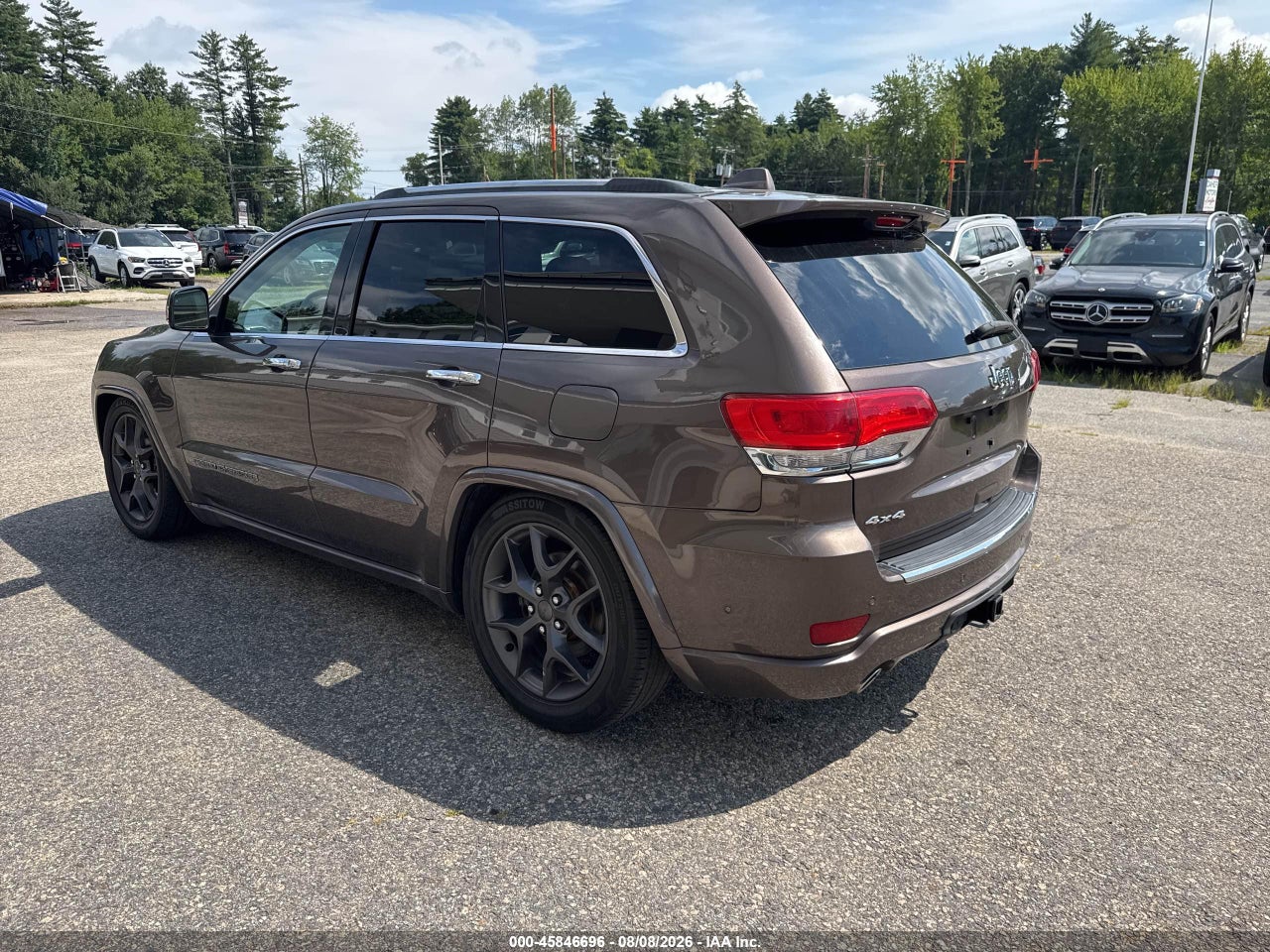 2017 JEEP GRAND CHEROKEE OVERLAND · 3/10