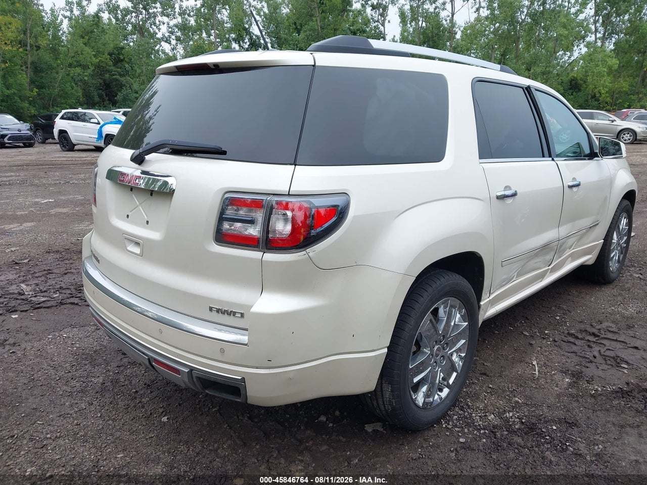 2015 GMC ACADIA DENALI · 4/10