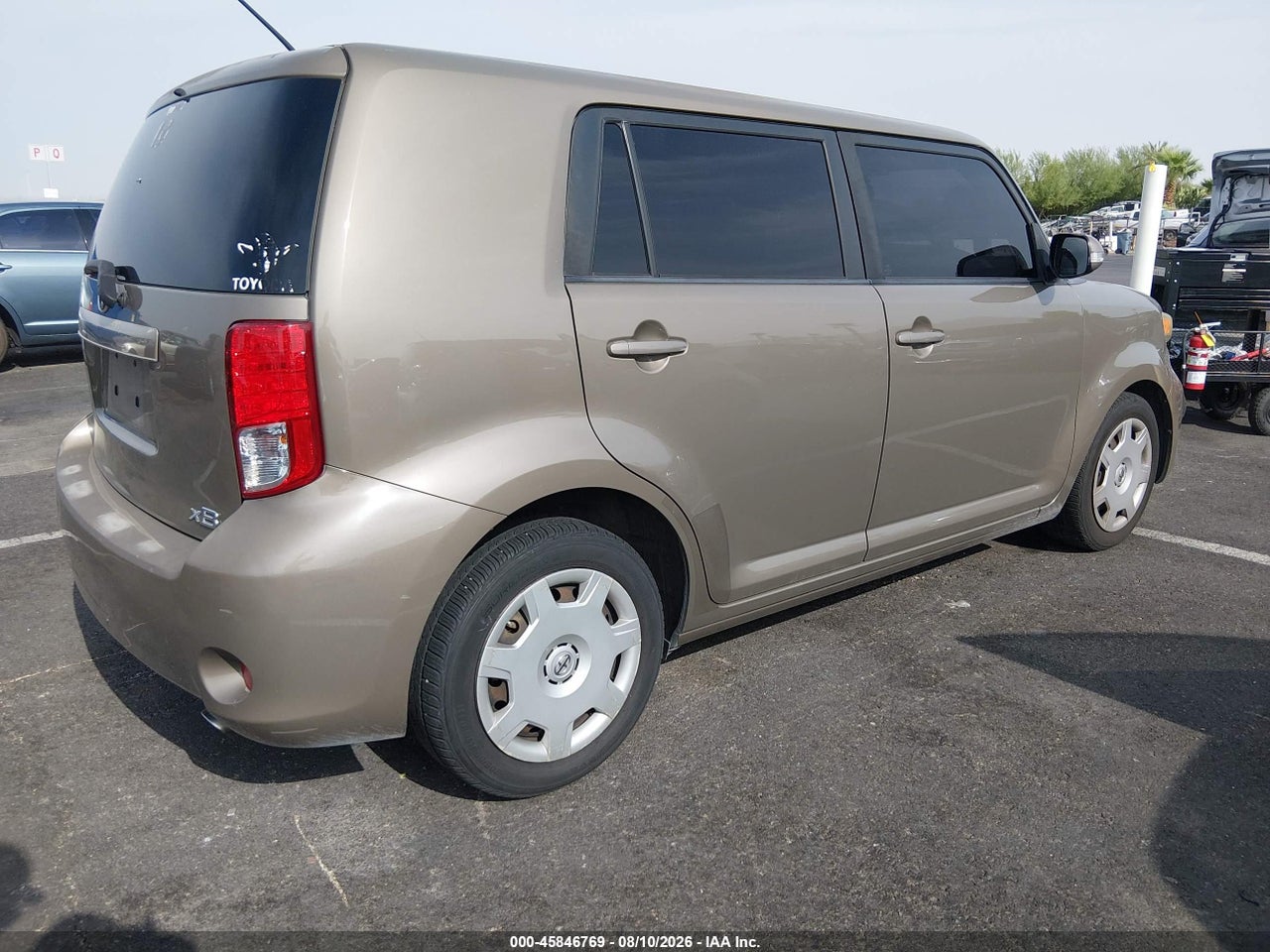 2011 SCION XB   · 4/11