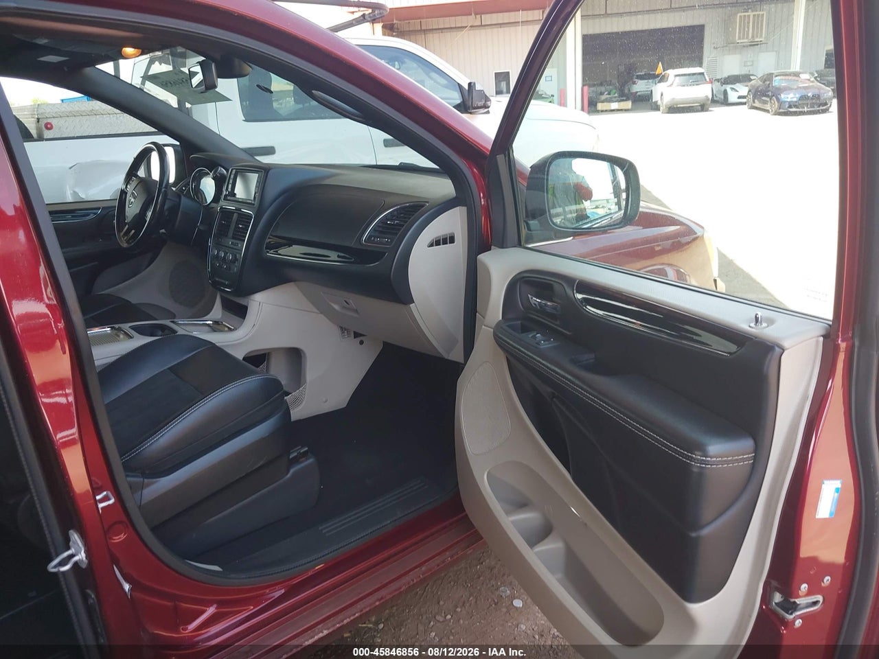 2020 DODGE GRAND CARAVAN SXT · 5/11
