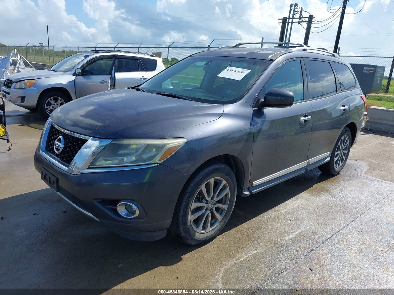 2014 NISSAN PATHFINDER SL · 2/10