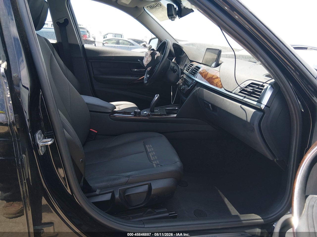 2016 BMW 320I · 5/11