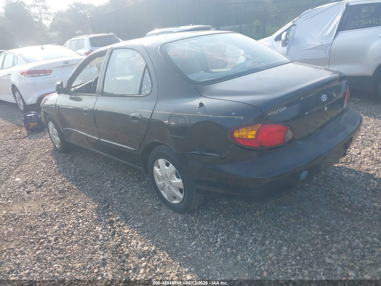 1999 HYUNDAI ELANTRA GL · 3/11