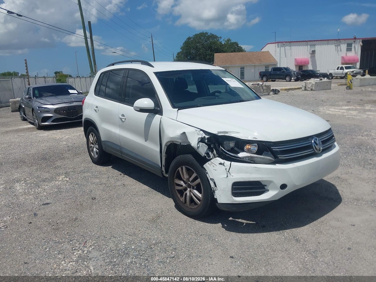 WVGAV7AX7FW****** · 2015 VOLKSWAGEN TIGUAN S