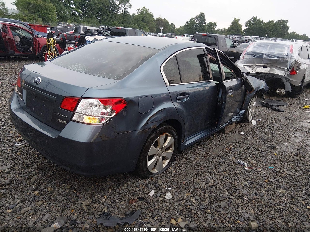 2013 SUBARU LEGACY 2.5I PREMIUM · 4/11