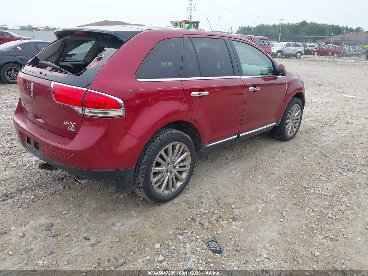 2LMDJ8JK0DB****** · 2013 LINCOLN MKX   · 4/11