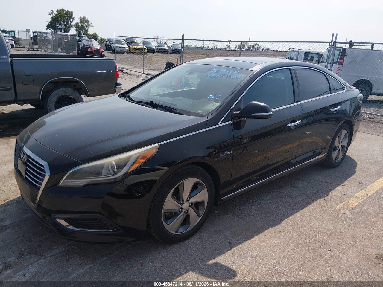 2016 HYUNDAI SONATA HYBRID LIMITED · 2/11