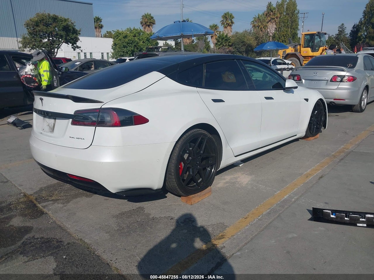 2019 TESLA MODEL S 100D/75D/LONG RANGE/STANDARD RANGE · 4/10