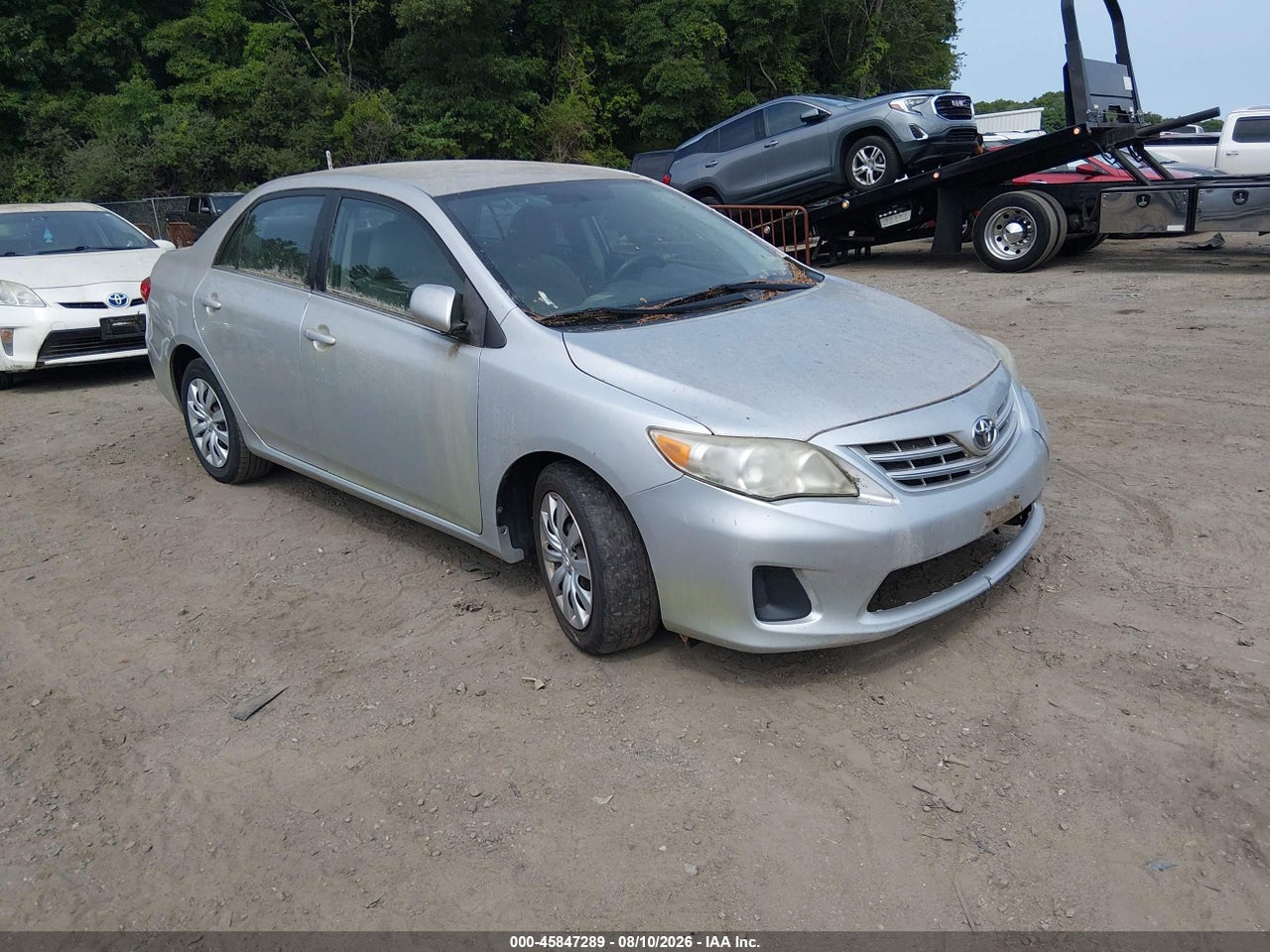 5YFBU4EE0DP****** · 2013 TOYOTA COROLLA LE