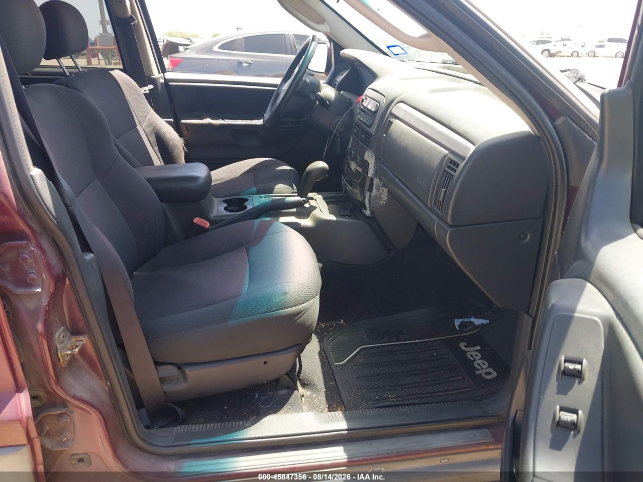 2002 JEEP GRAND CHEROKEE LAREDO · 5/11