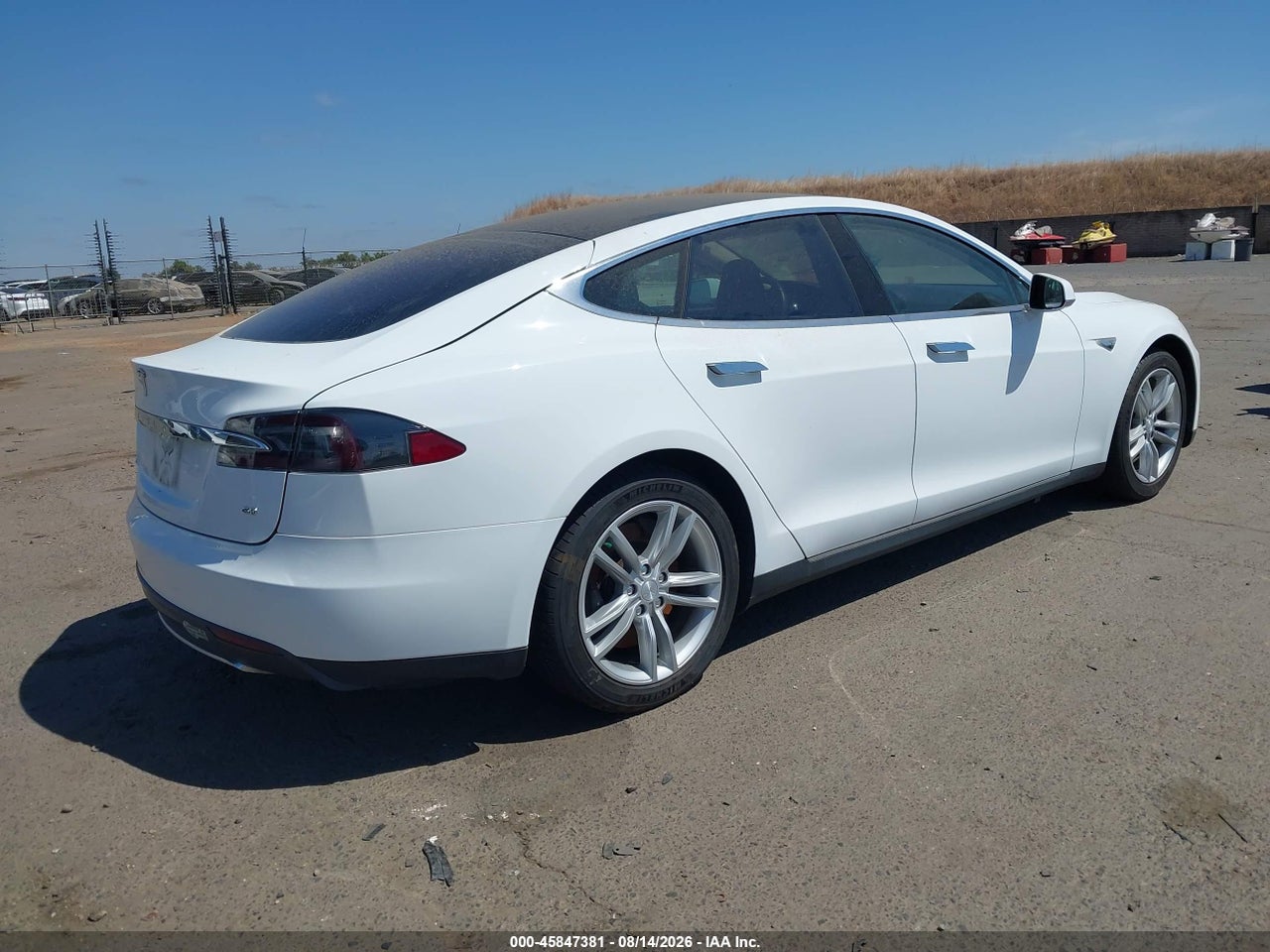 2013 TESLA MODEL S · 4/10