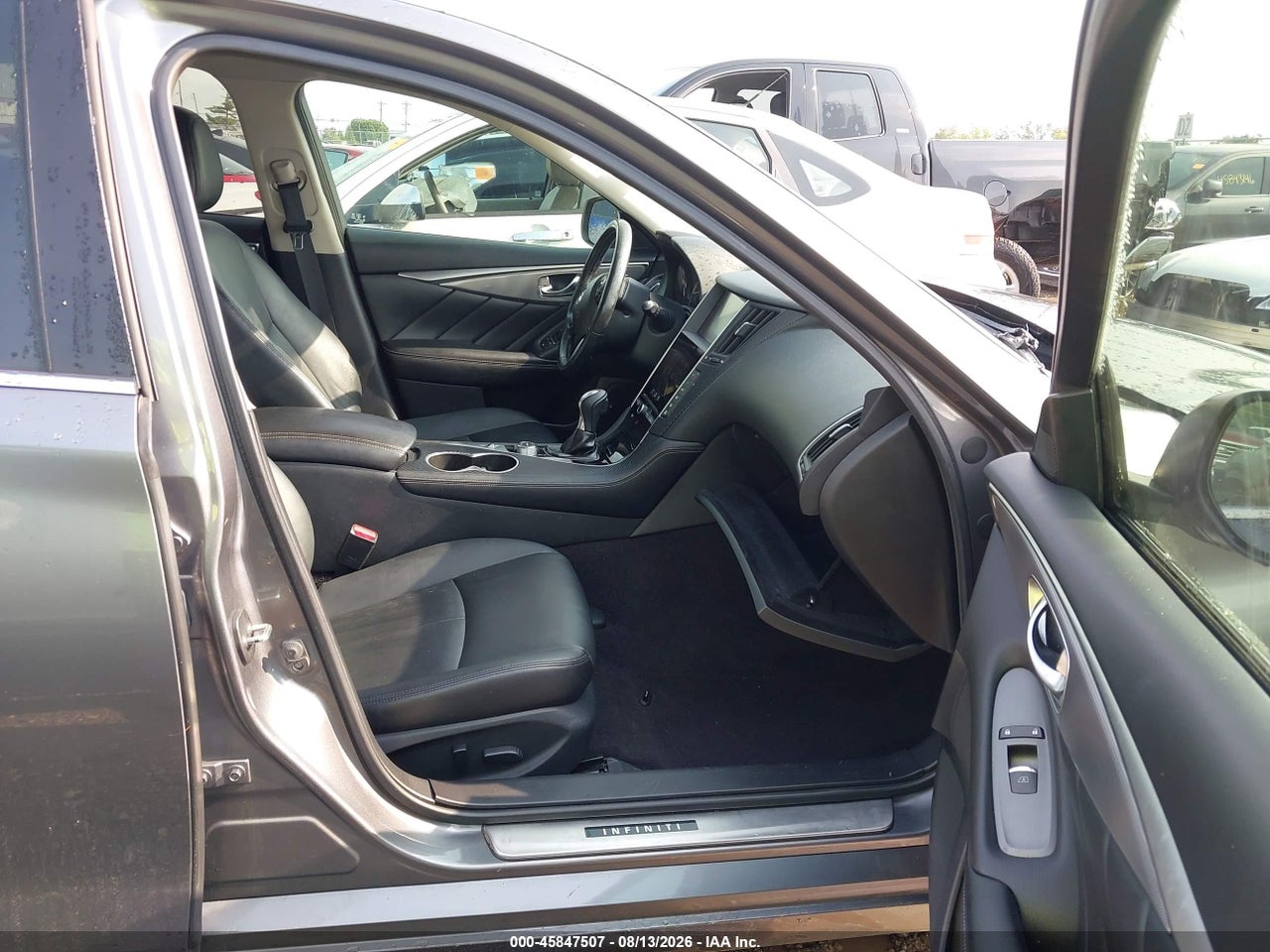 2015 INFINITI Q50 · 5/11