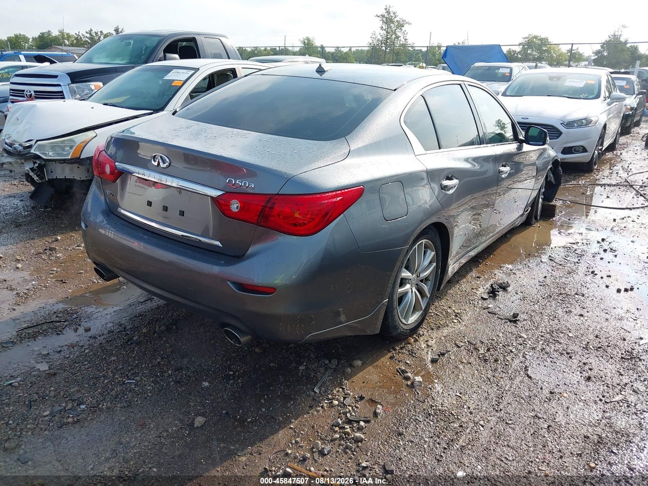 2015 INFINITI Q50 · 4/11