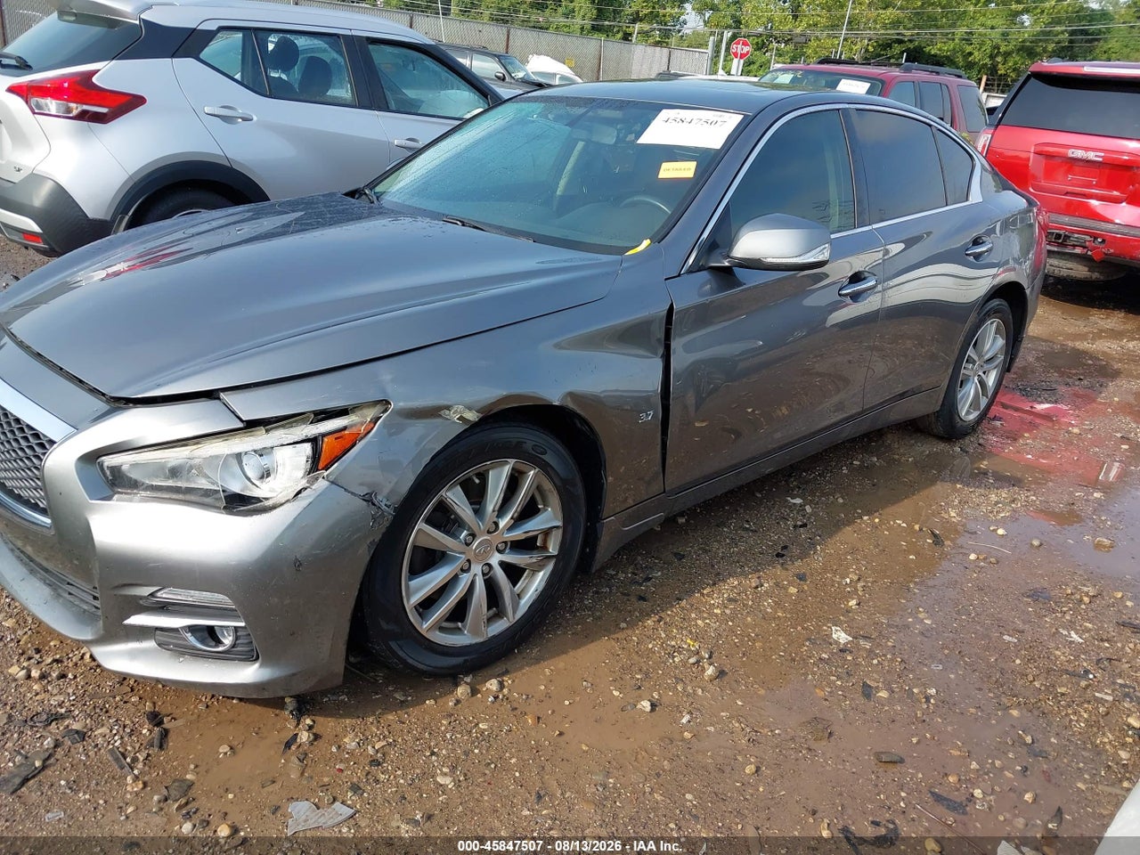 2015 INFINITI Q50 · 6/11