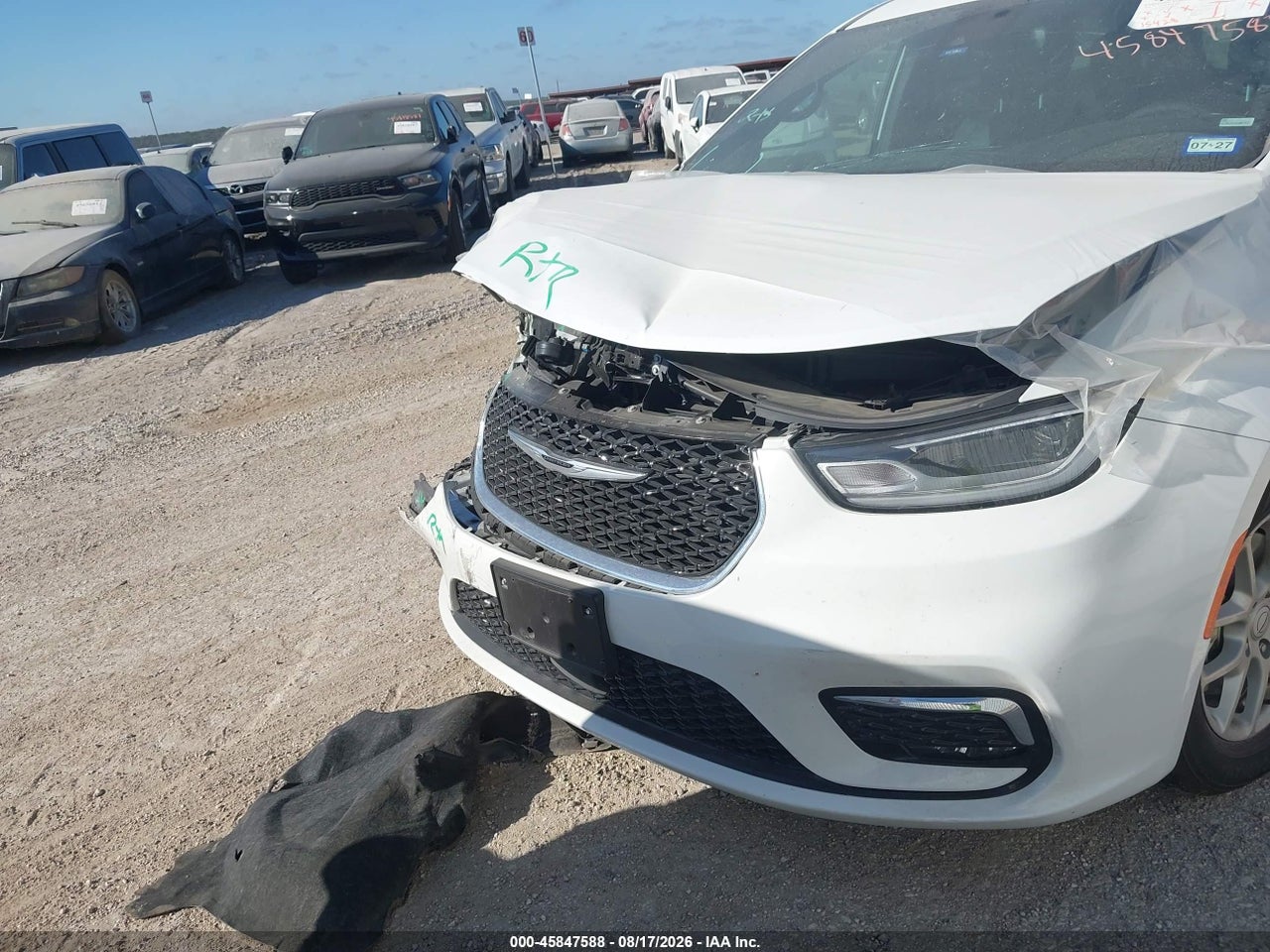 2026 CHRYSLER PACIFICA SELECT · 6/11