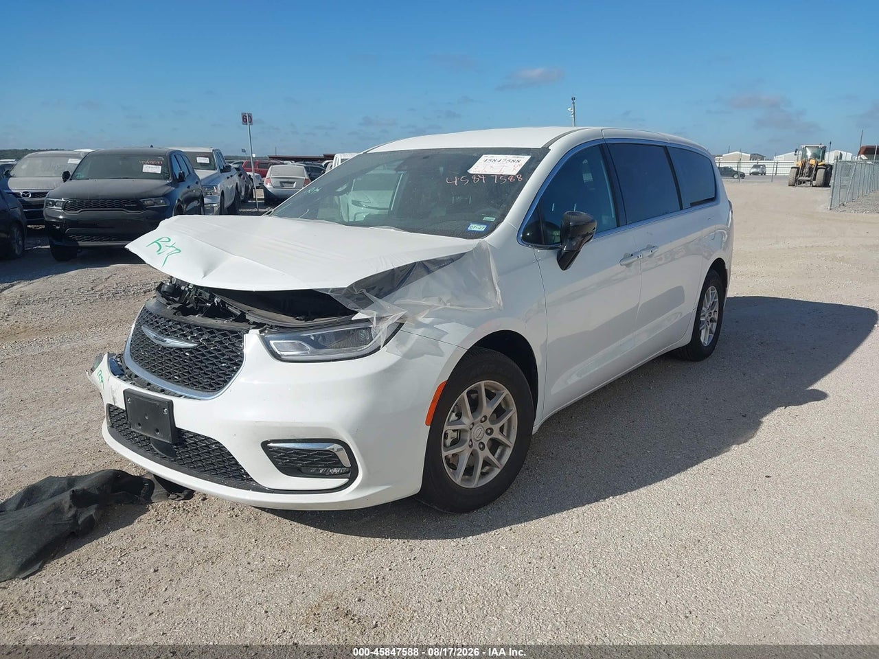 2026 CHRYSLER PACIFICA SELECT · 2/11