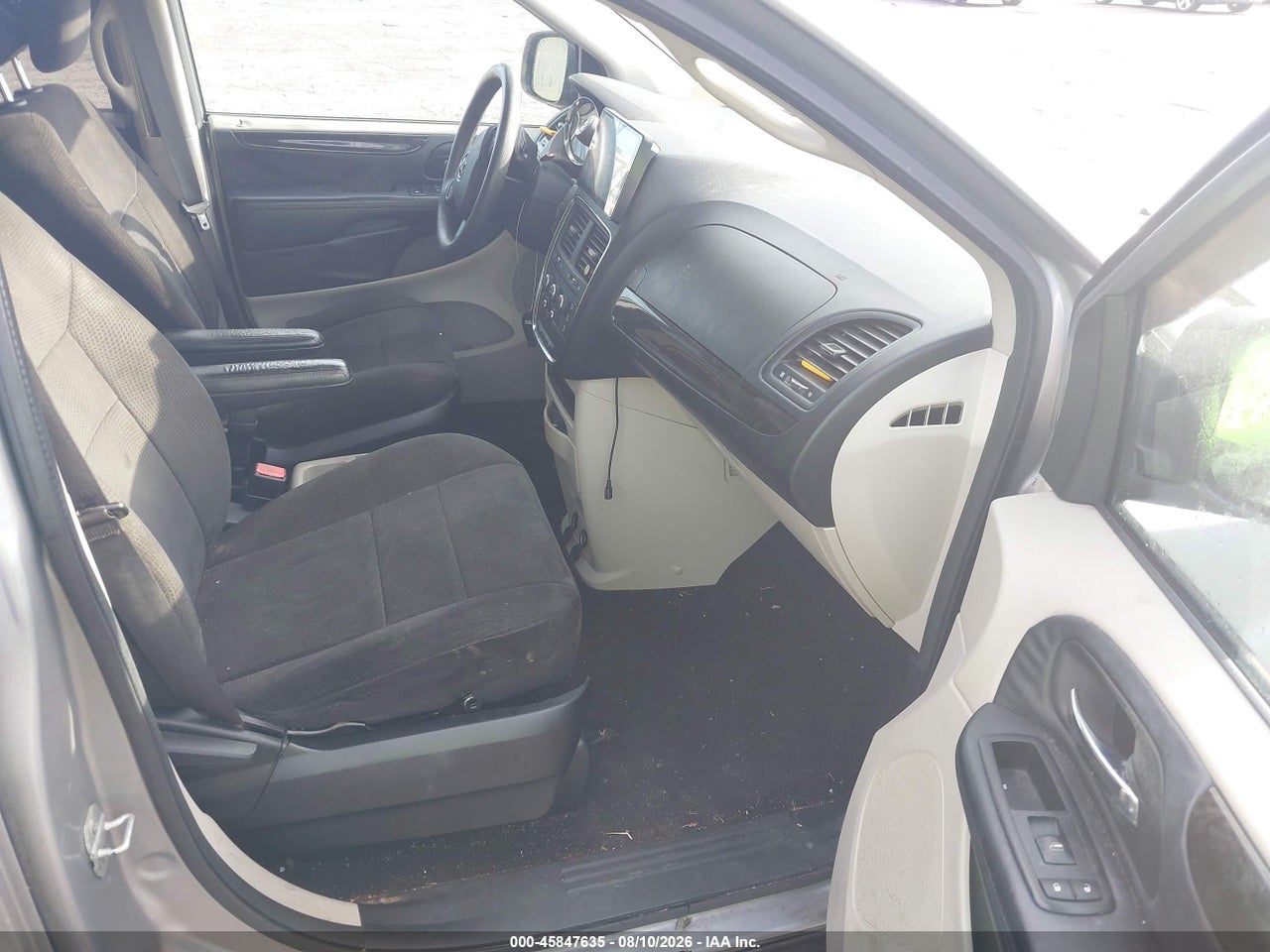 2013 DODGE GRAND CARAVAN SXT · 5/11