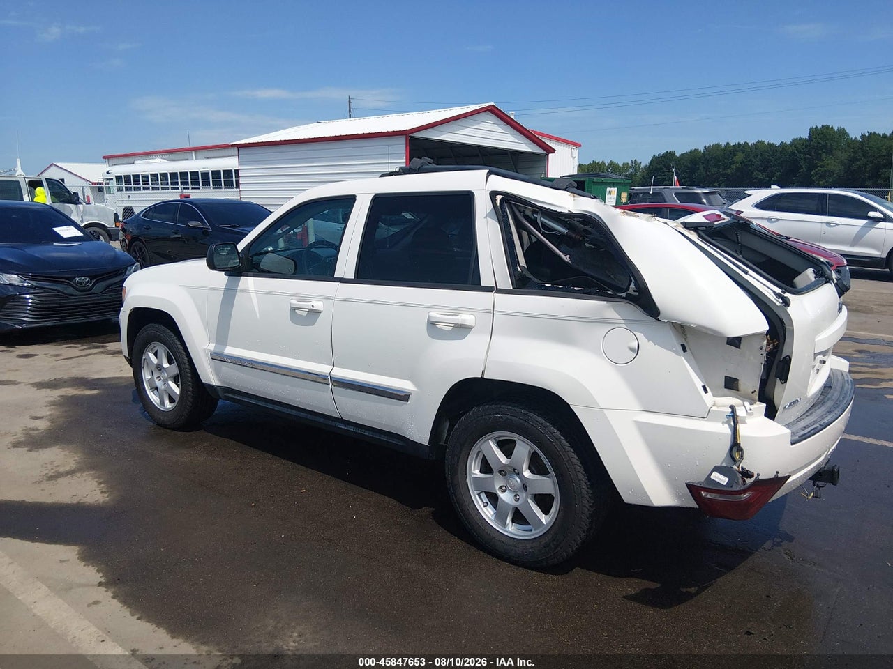 2010 JEEP GRAND CHEROKEE LAREDO · 3/11