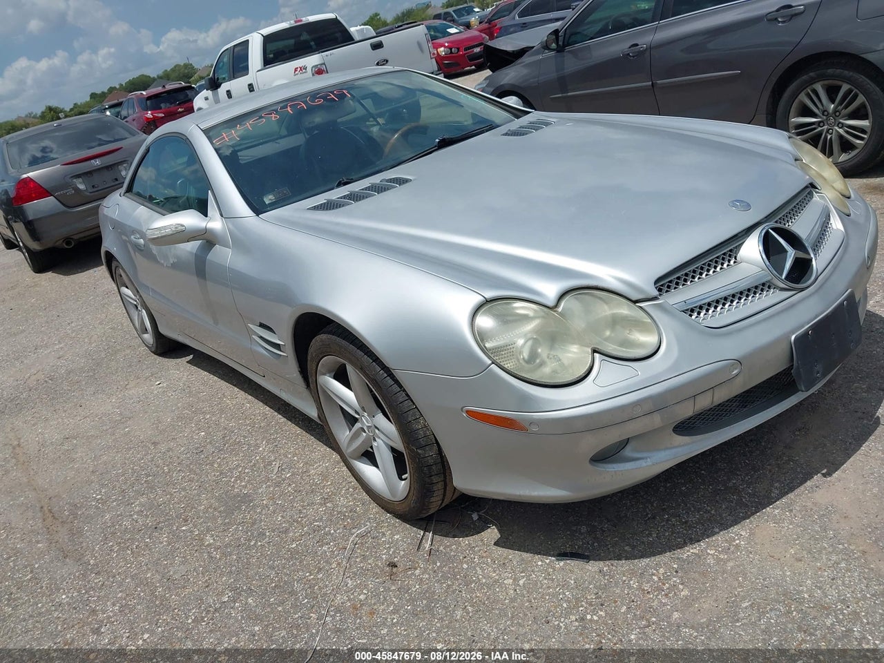 WDBSK75F05F****** · 2005 MERCEDES-BENZ SL 500