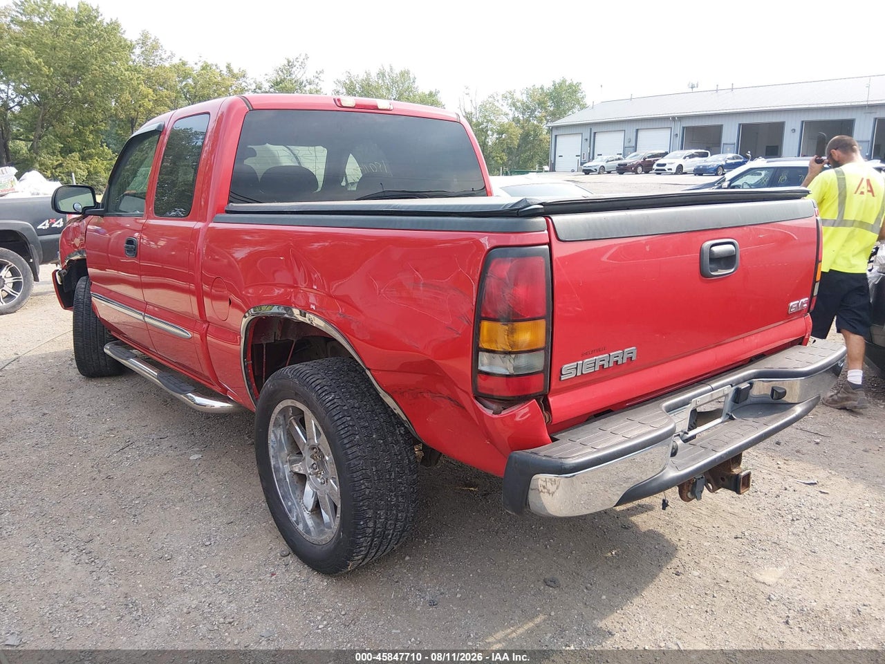 2007 GMC SIERRA 1500 CLASSIC SLE1 · 3/11
