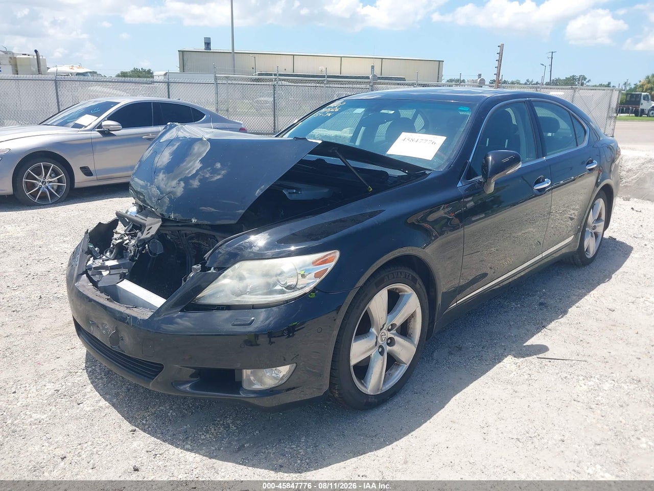2011 LEXUS LS 460 · 2/11