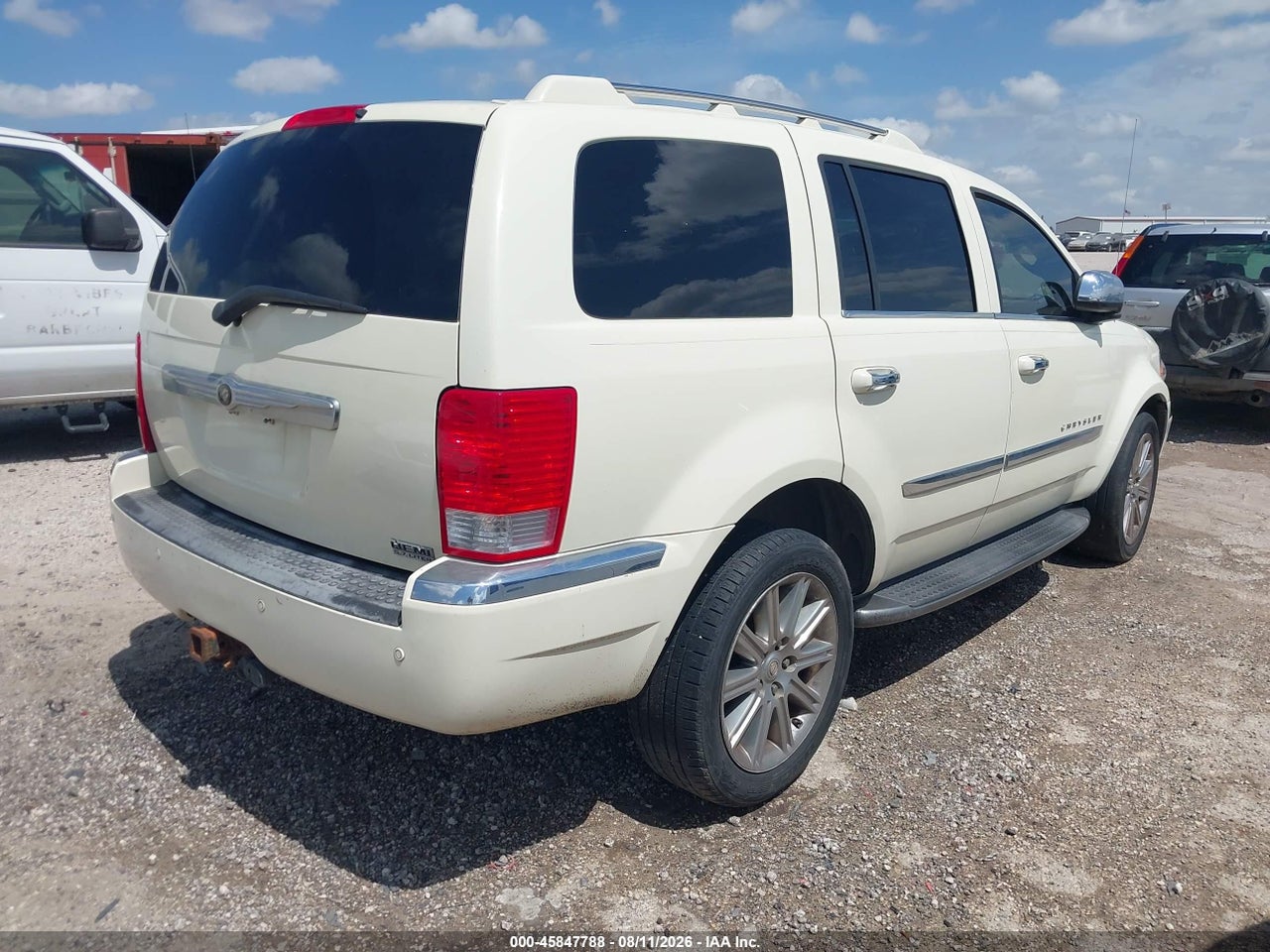 2007 CHRYSLER ASPEN LIMITED · 4/11