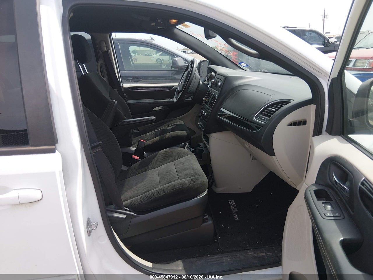 2017 DODGE GRAND CARAVAN SE PLUS · 5/11
