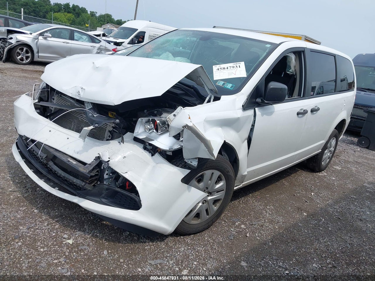 2019 DODGE GRAND CARAVAN SE · 2/11