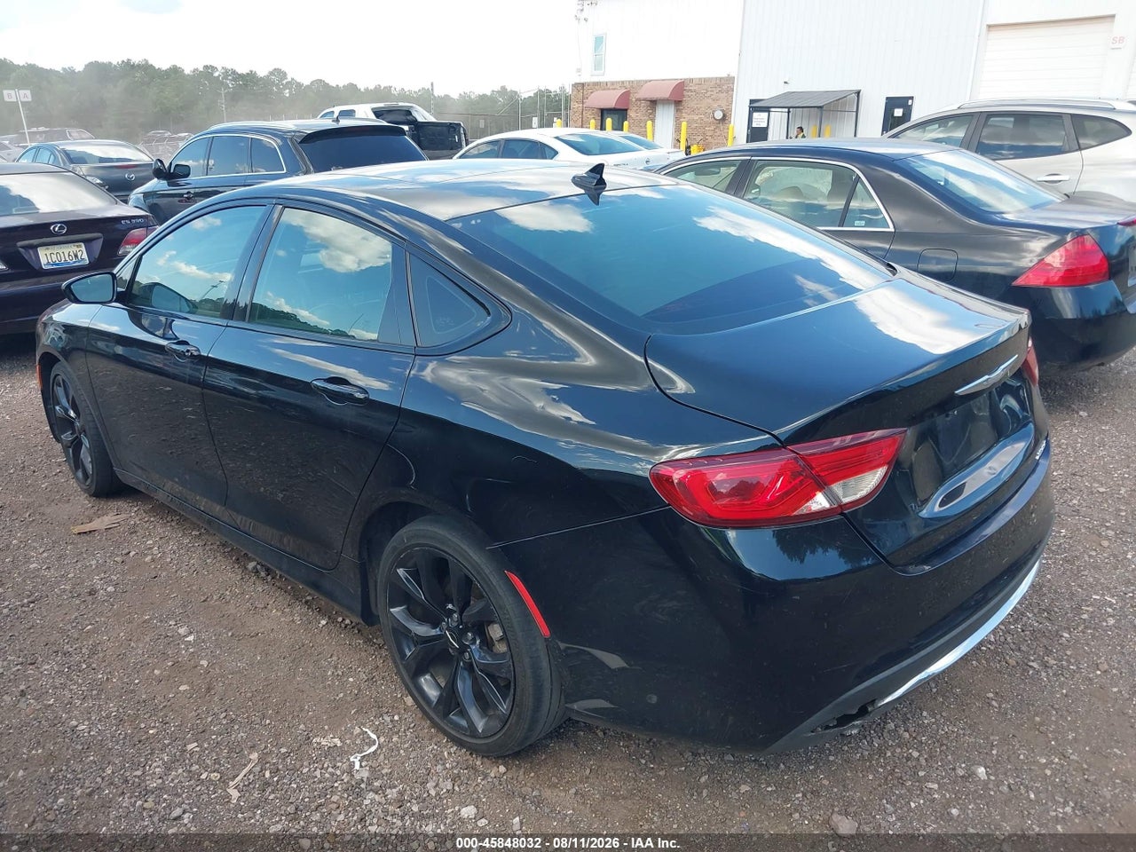 2015 CHRYSLER 200 S · 3/11