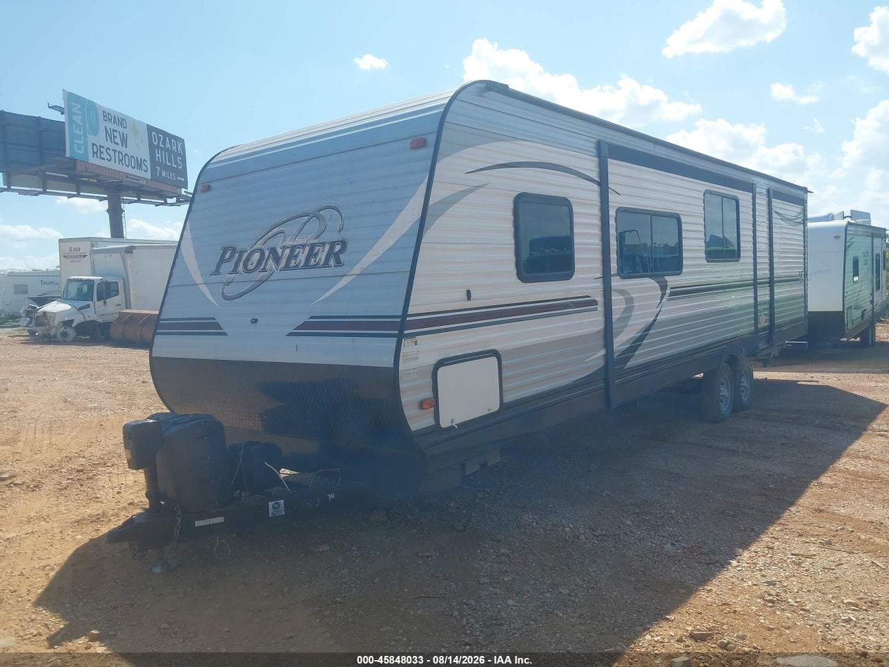 5SFP3525HE3****** · 2017 HEARTLAND OTHER · 2/11