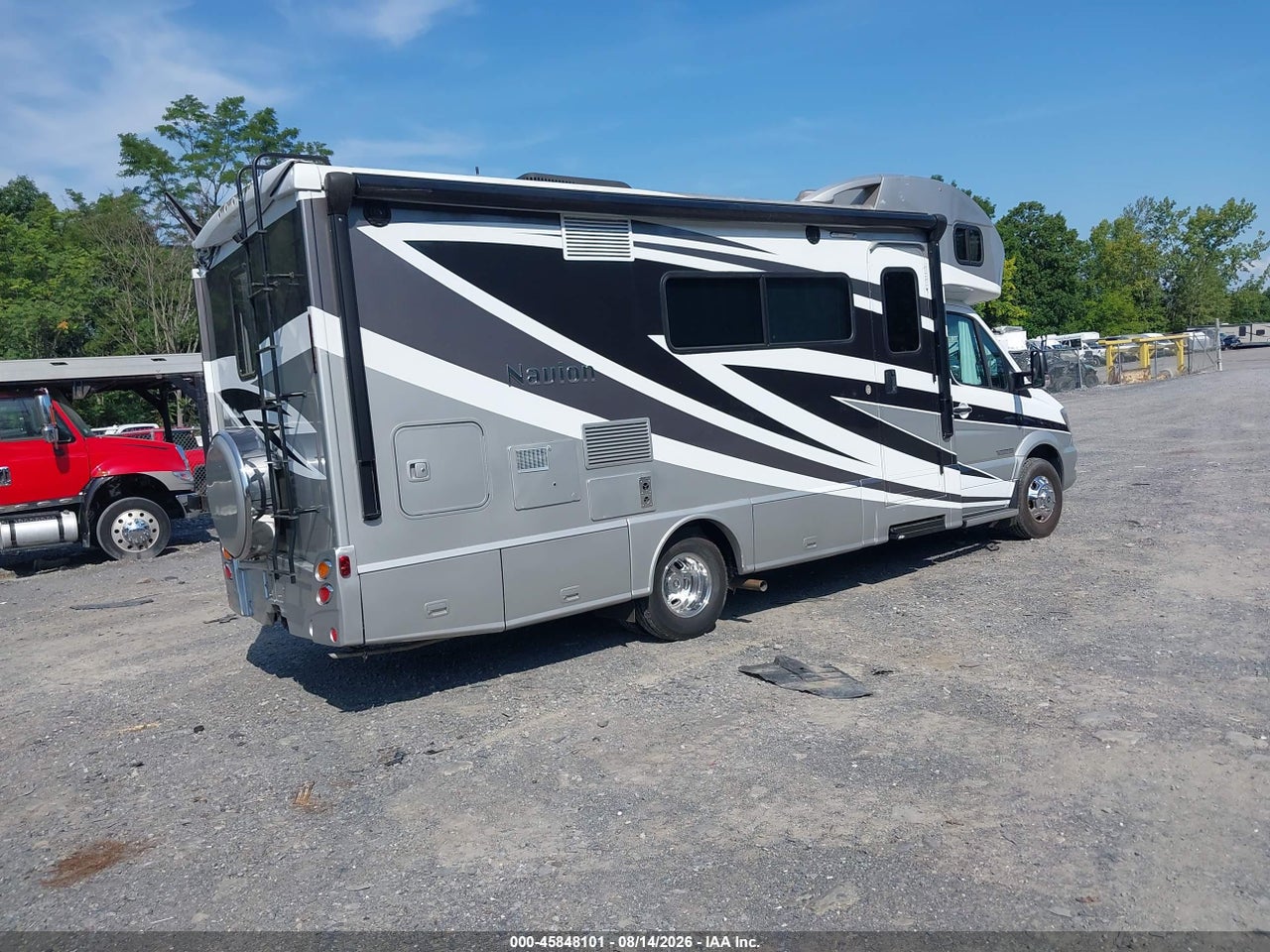 2016 MERCEDES-BENZ SPRINTER 3500 · 4/11