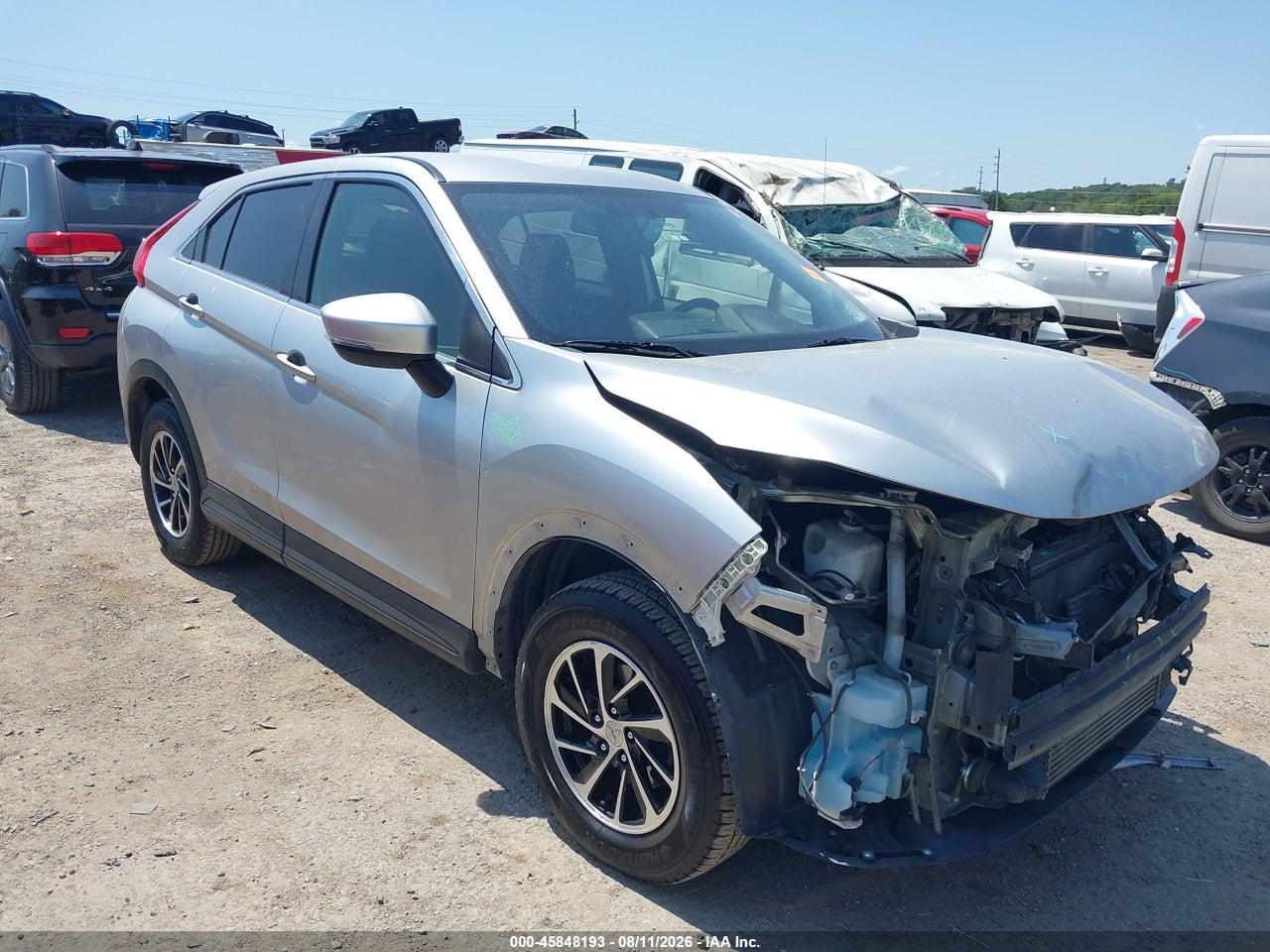 JA4AT3AA9LZ****** · 2020 MITSUBISHI ECLIPSE CROSS ES 1.5T AWC