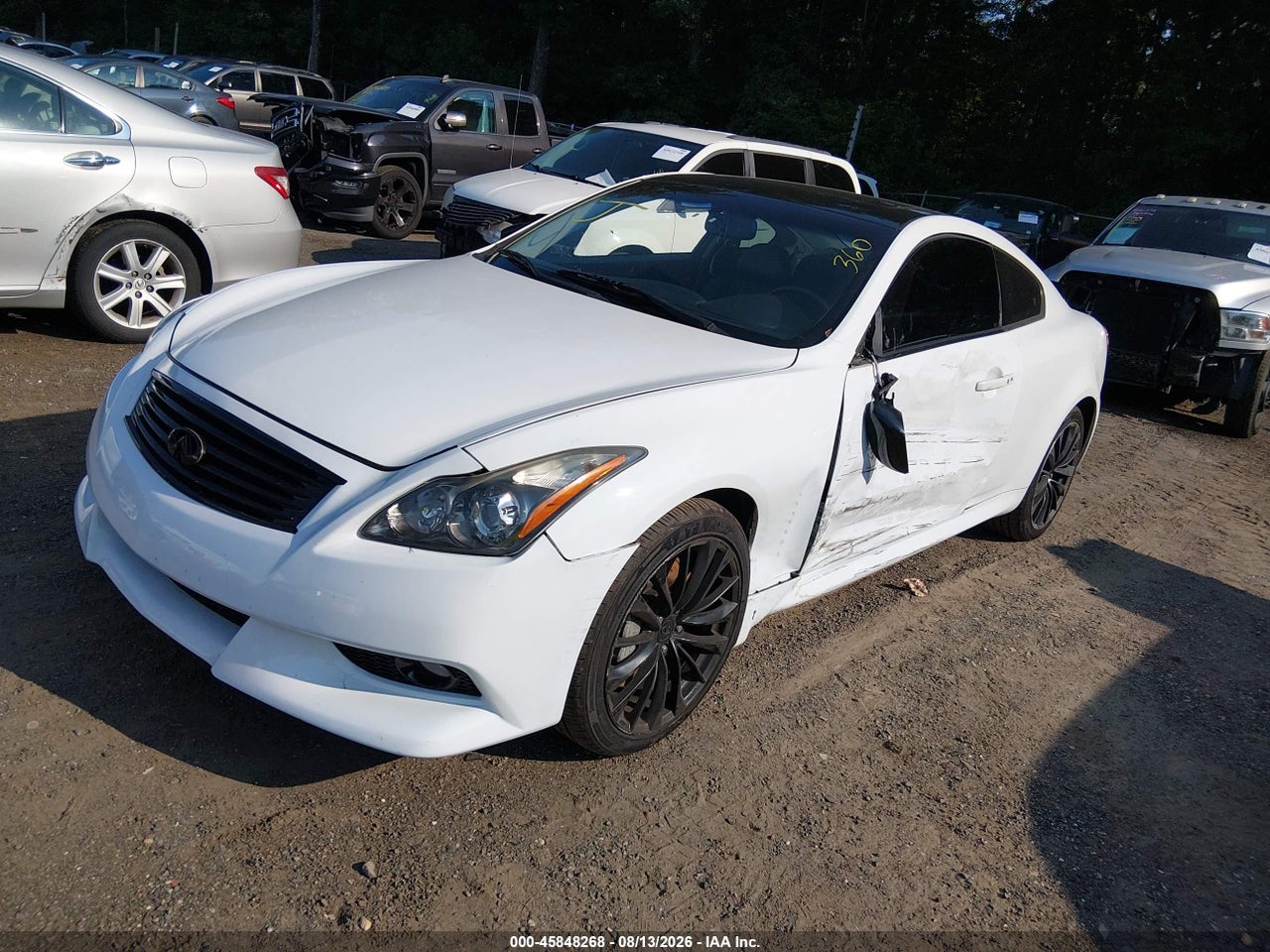 2012 INFINITI G37X · 2/11