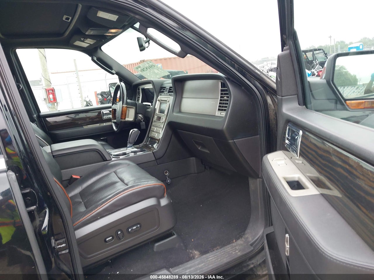 2008 LINCOLN NAVIGATOR · 5/11