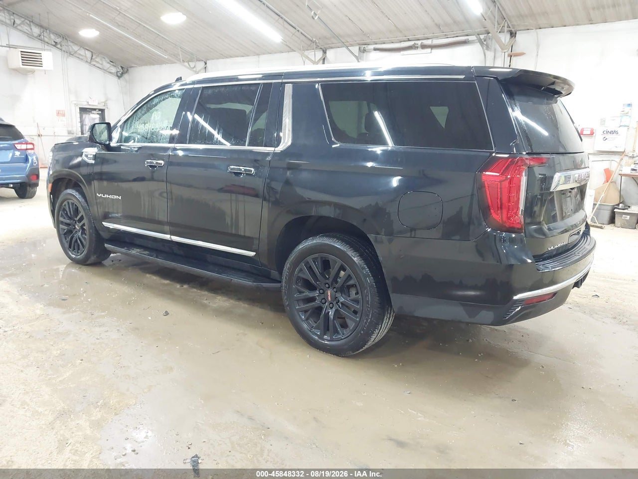 2021 GMC YUKON XL 4WD SLT · 3/11