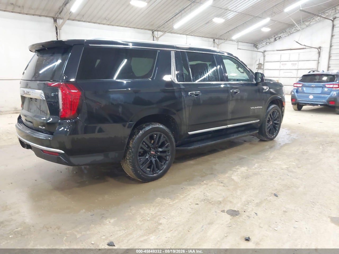2021 GMC YUKON XL 4WD SLT · 4/11