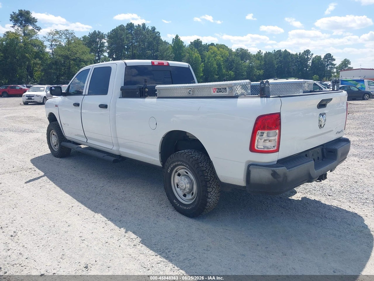 2022 RAM 2500 TRADESMAN  4X4 8' BOX · 3/11