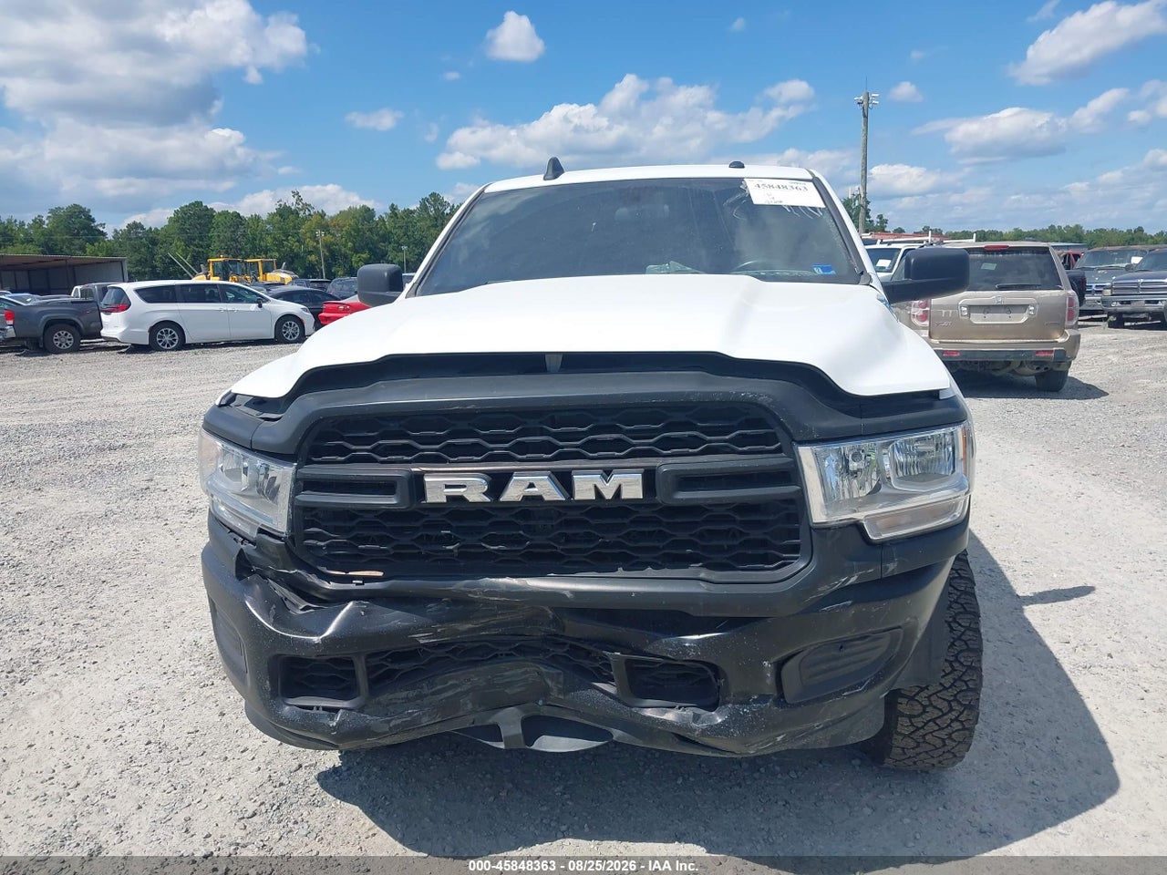 2022 RAM 2500 TRADESMAN  4X4 8' BOX · 6/11