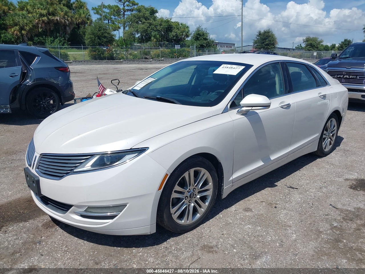 2014 LINCOLN MKZ HYBRID · 2/11