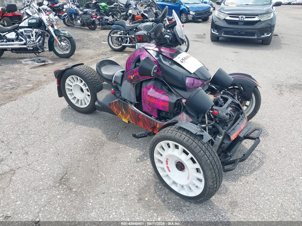 3JB2HEH26NJ****** · 2022 CAN-AM RYKER RALLY EDITION